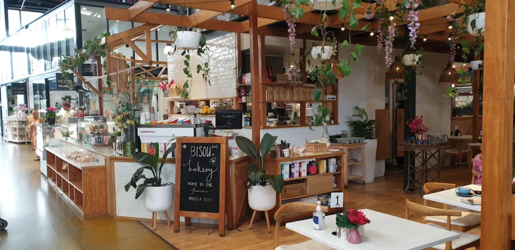 bisou-bakery-inside